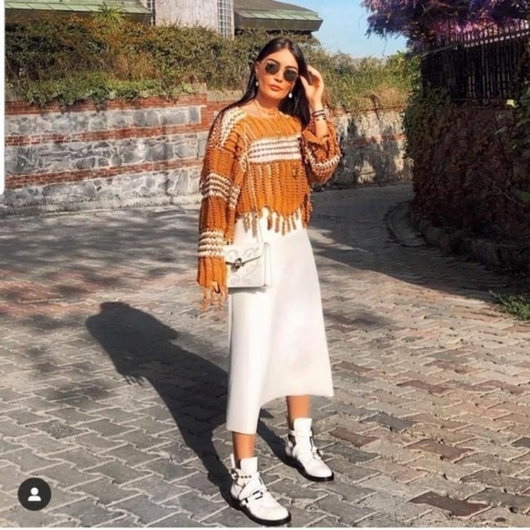 🔥Host Pick🔥ZARA Limited Edition Studio Honey Knit Sweater - Picture 5 of 13